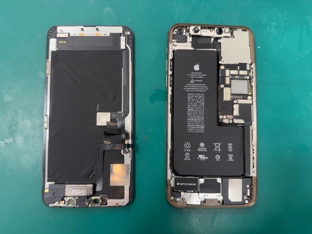 iPhone 11 Pro Maxのバッテリー交換ならスマホ修理工房富山グリーンモール山室店へ☆